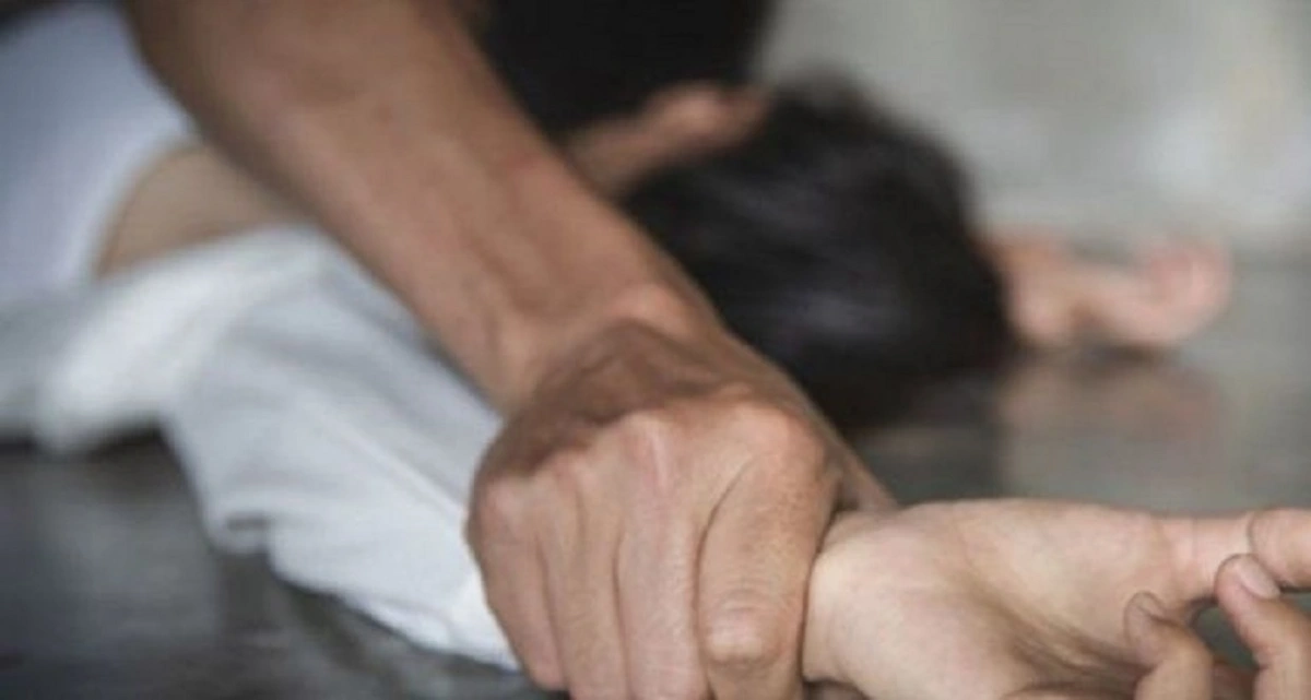 Ögey qızına təcavüz edən kişiyə 17 il həbs