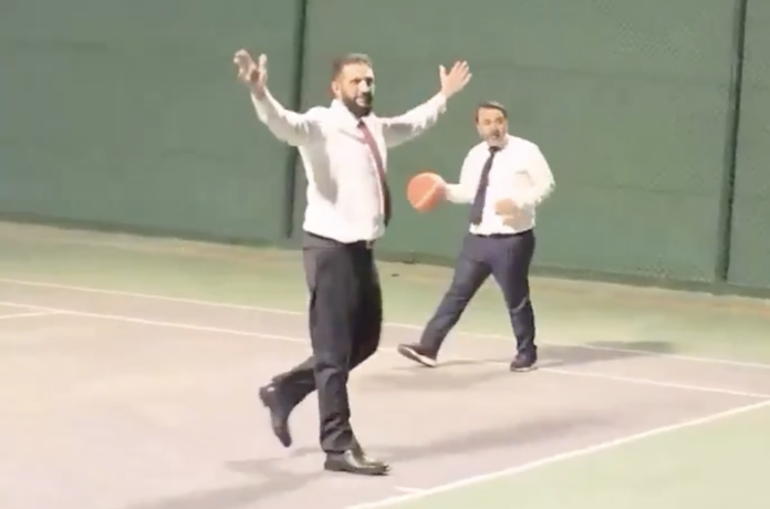 Əhməd Əl Şaraa basketbol oynadı - VİDEO