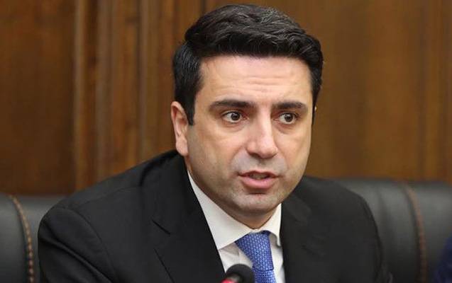 Erməni politoloq: “Paşinyan bu fürsətdən istifadə etməyə hazırlaşmır”