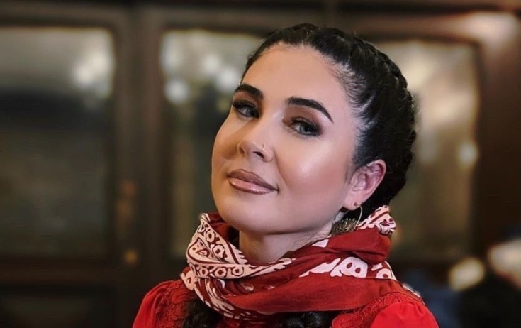 Elnarə buna görə toylara getmir