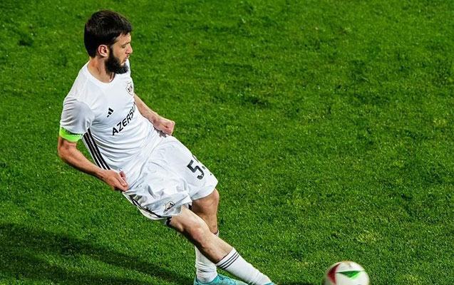 “Qarabağ”ın futbolçusu yubiley matçına çıxdı