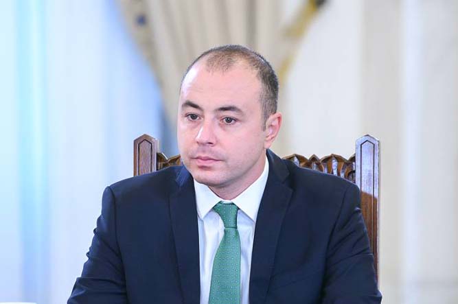 Səfirdən sərt açıqlama: “Prezident postuna...”