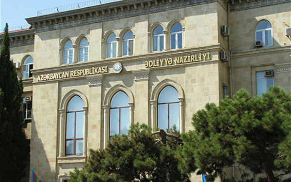 2 298 nəfərin Azərbaycandan çıxışına qadağa qoyulub