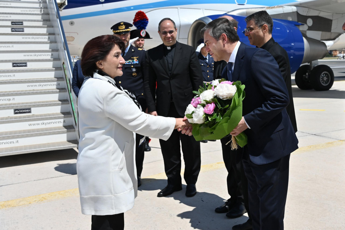 Milli Məclisin sədri Vatikana səfər edib