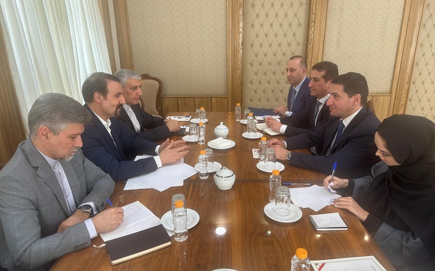 Hikmət Hacıyevin Tehran səfəri: Regional sabitlik və əməkdaşlıq imkanları