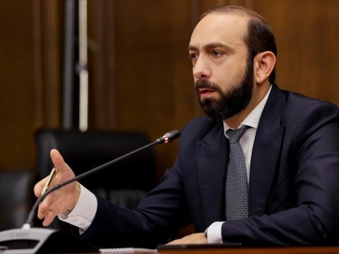 Mirzoyan Fransa xarici işlər naziri ilə danışdı