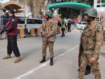 Məktəb avtobusunda uşaqları PARTLATDILAR