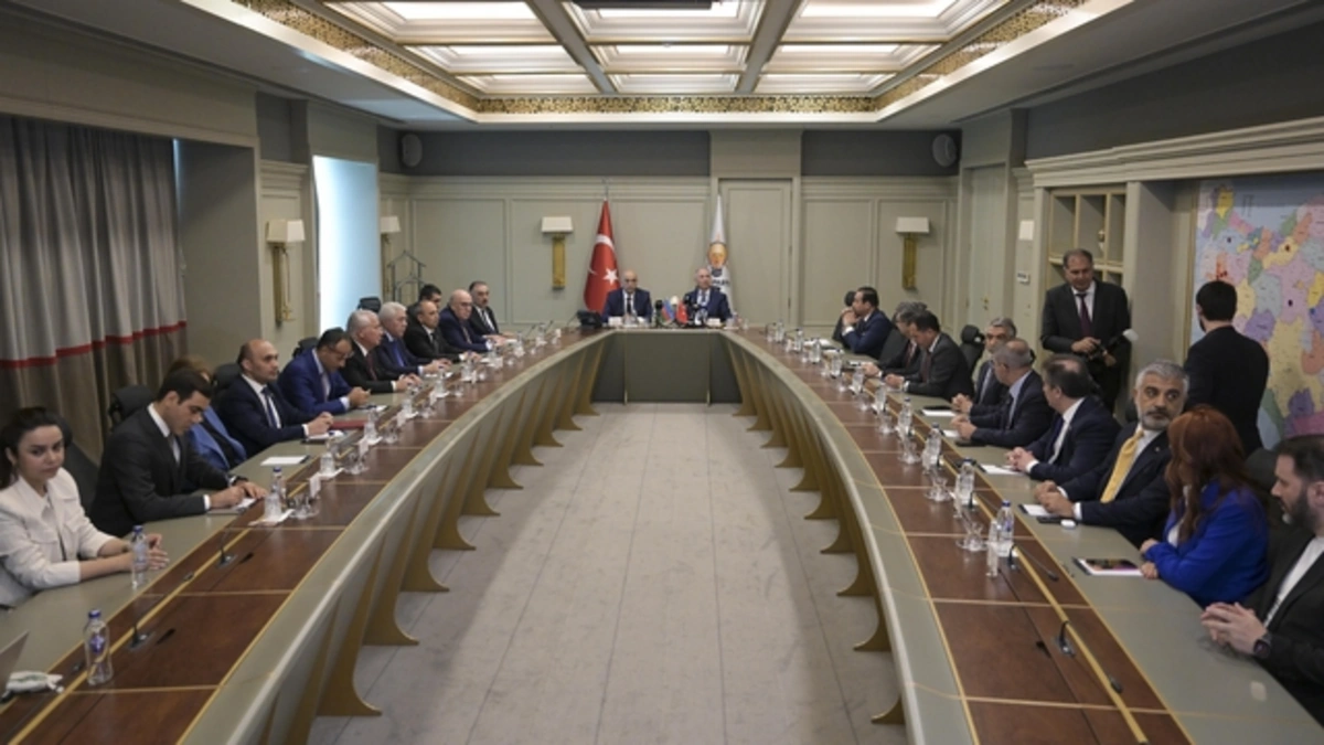 Ədalət Vəliyevin rəhbərlik etdiyi nümayəndə heyəti AK Partidə olub
