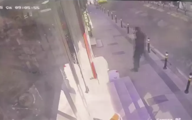 Huşunu itirən azərbaycanlı avtobusun altında qalıb öldü - VİDEO