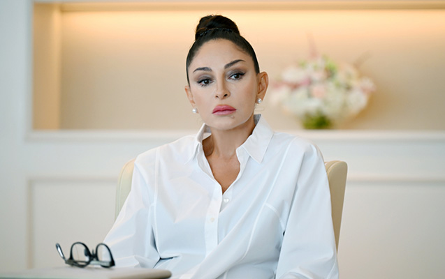 Rektor Mehriban Əliyevanı təbrik etdi