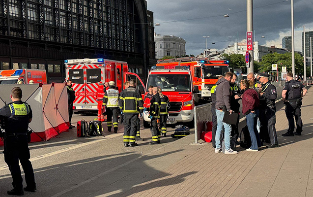 Almaniyada vağzalda bıçaqlı hücum - 12 nəfər yaralandı