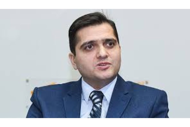 Politoloq: "Həmin fikirlər İran Prezidentinin mövqeyinə tərsdir"
