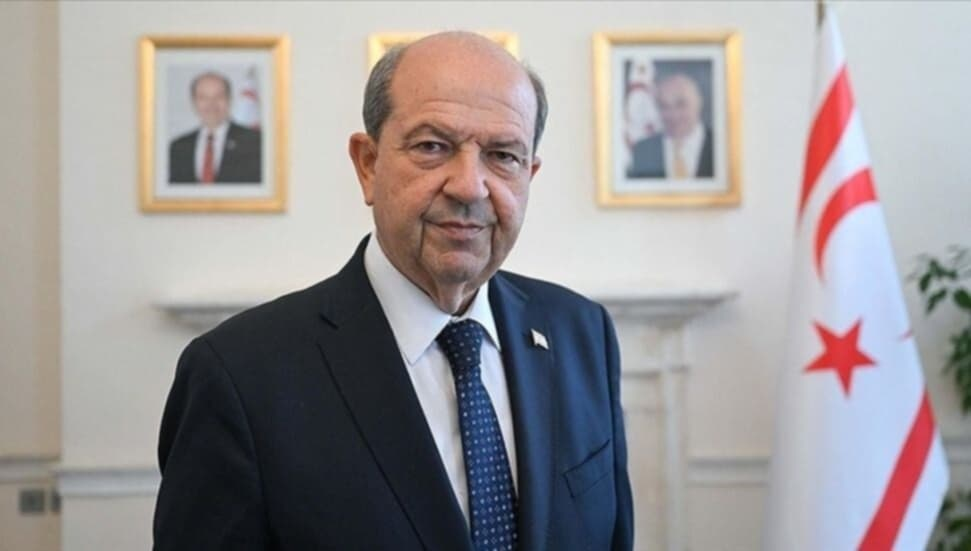 Ersin Tatar Azərbaycanı TƏBRİK ETDİ - FOTO