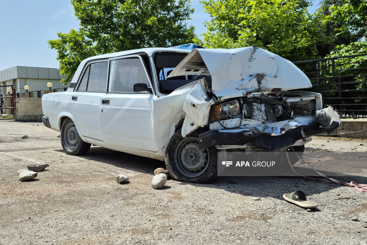 “VAZ-2107” qəza törədib: Sürücü ölüb - FOTOLAR