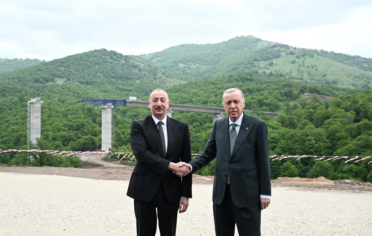 Laçında təntənəli açılış: Hava limanından dünyaya verilən MESAJ
