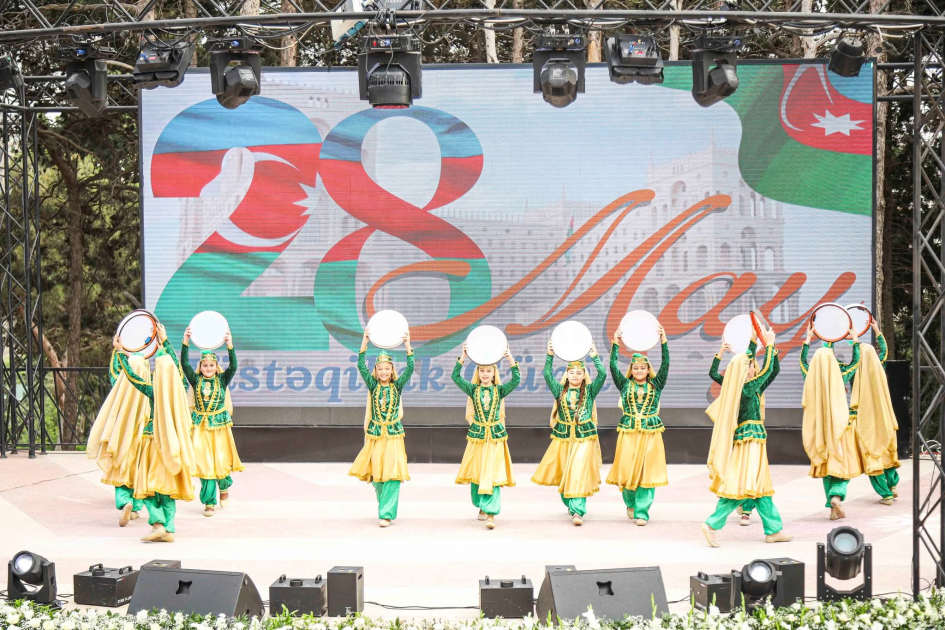 Xətaidə Müstəqillik Gününə həsr edilmiş konsert keçirilib - FOTOLAR