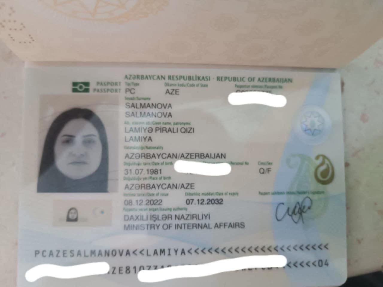 Müalicə üçün xaricə gedən qadının ayağı qopdu: Oğlundan açıqlama
