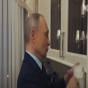 Putin mətbəxində qonaqlara qulluq etdi - VİDEO