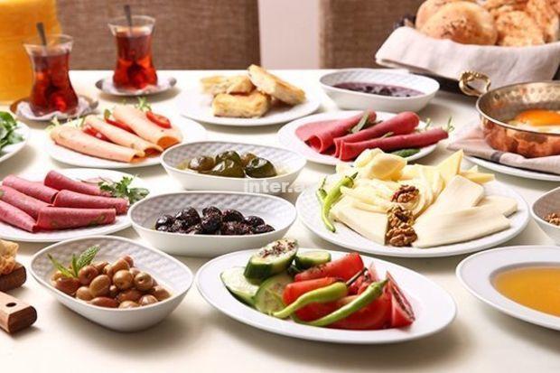 Səhər yeməyi zamanı BÖYÜK SƏHV