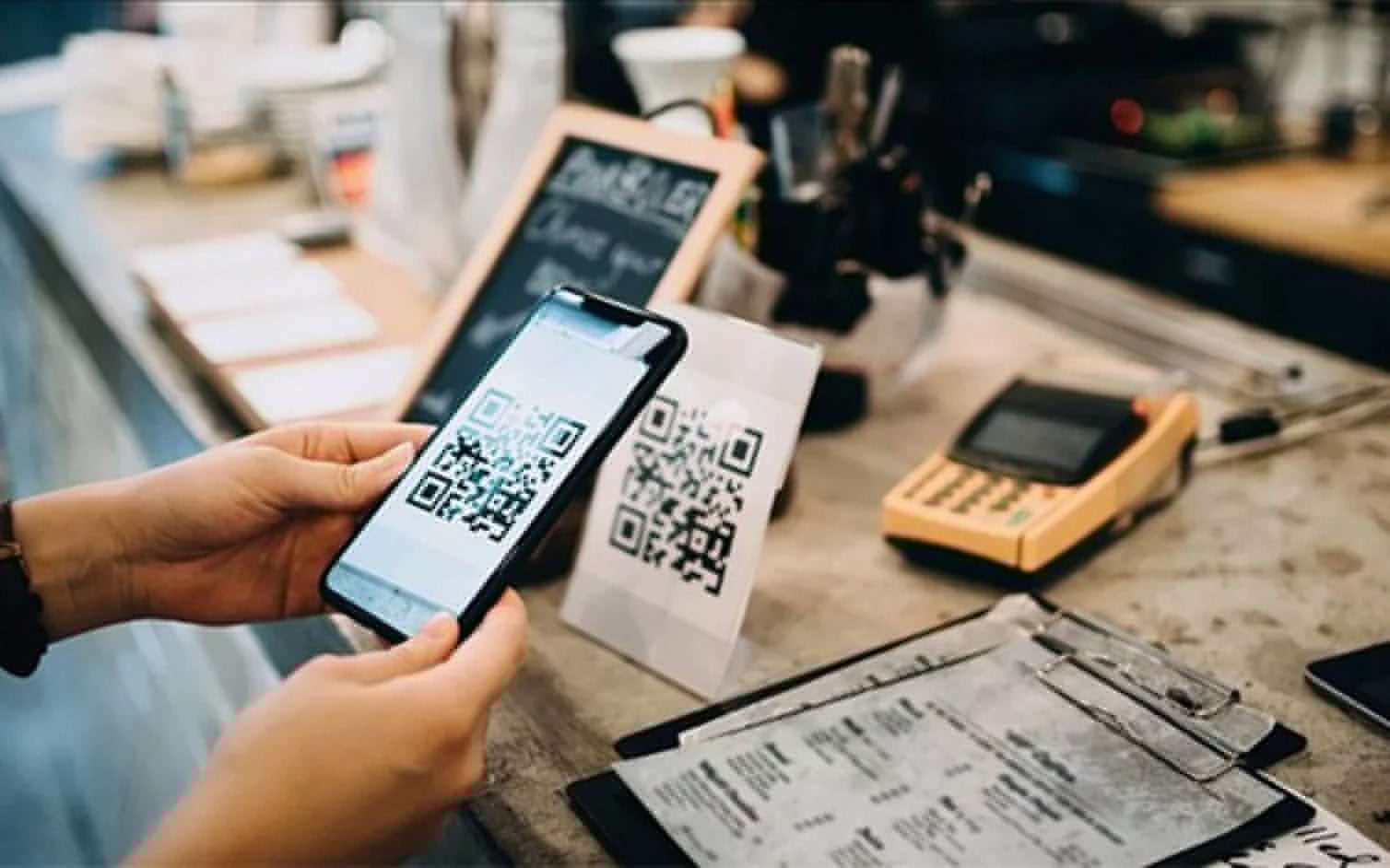 Saxta QR-lar vasitəsilə vətəndaşlar aldadılır