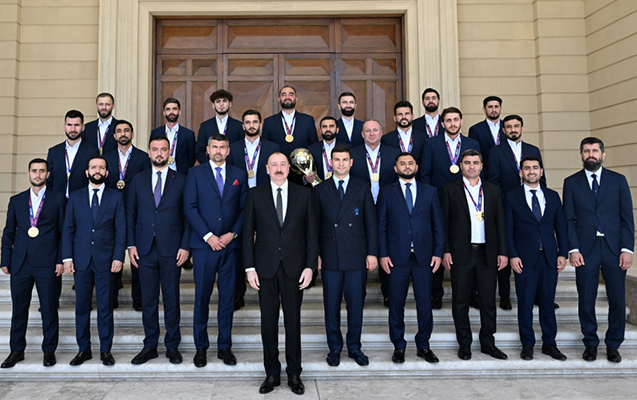 Prezident milli komandanın üzvlərini qəbul etdi