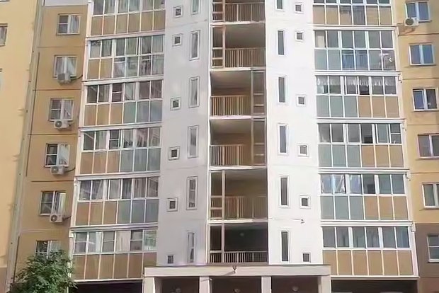 Dəhşətli hücum onun evindən olub: Jurnalistlər bahalı həyat yaşayan şəxsi tapıb