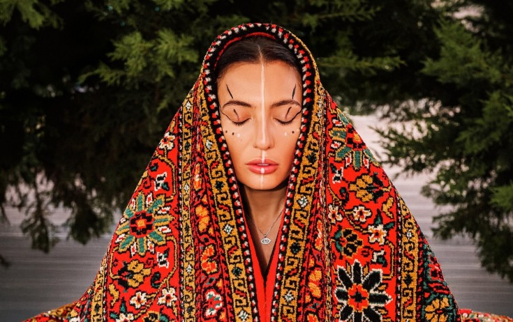 Dilarə xalçaya büründü - FOTOLAR