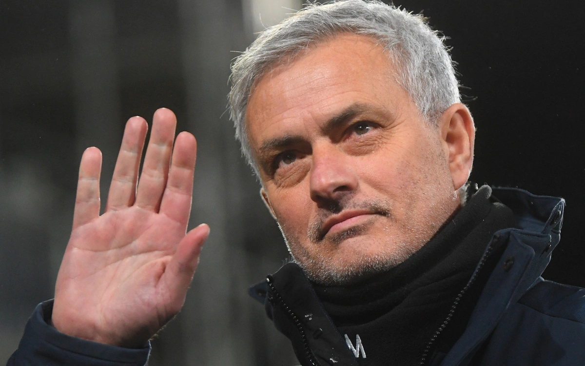 Mourinyo "Fənərbağça"nın prezidenti qarşısında şərt qoydu