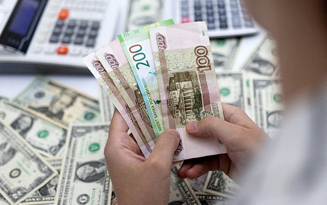 “Hesablaşmalarda dollardan imtina etmişik”