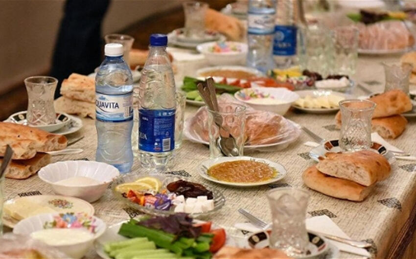 Bakıda ehsan süfrəsinin qiyməti açıqlandı: BAHALIDIR