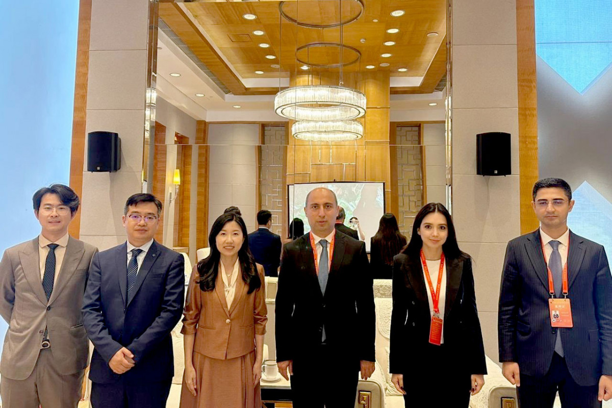 Elm və təhsil naziri "Huawei" şirkətinin rəhbər heyəti ilə görüşüb