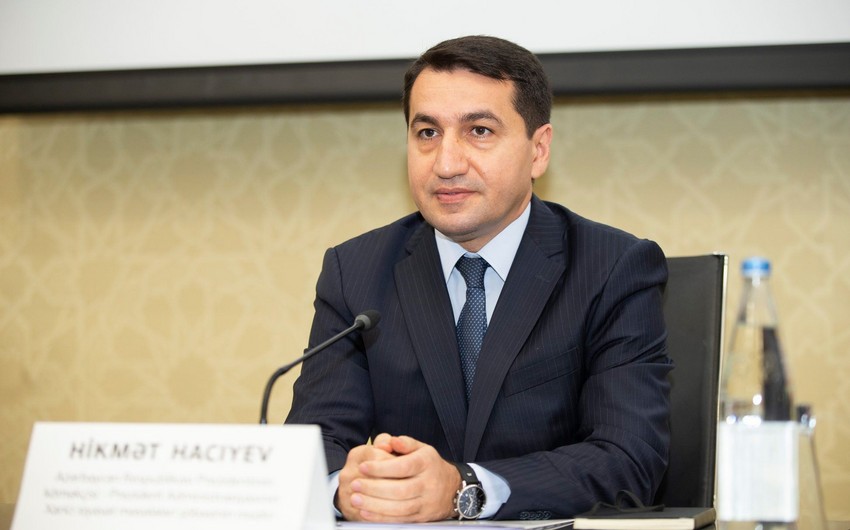 Hikmət Hacıyev: "Azərbaycan özünü sanksiyalar altında olan qonşularına qarşı mümkün ssenarilərə hazırlayıb"