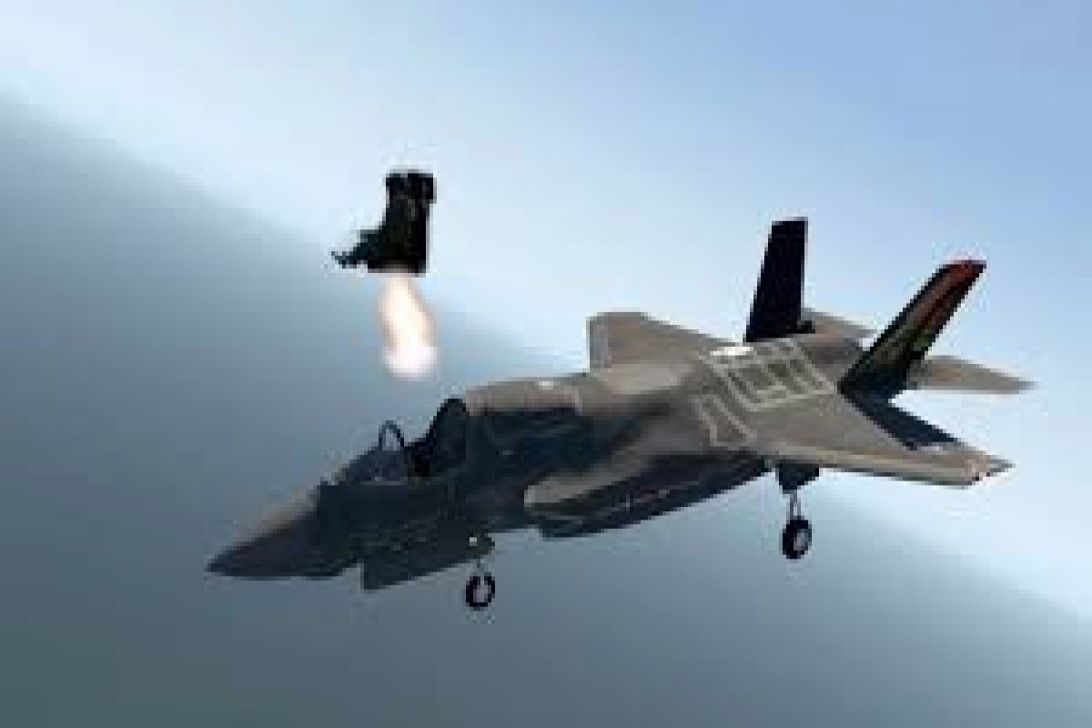 İran ordusundan İsrailə məxsus "F-35" qırıcısının vurulduğu iddia edilib