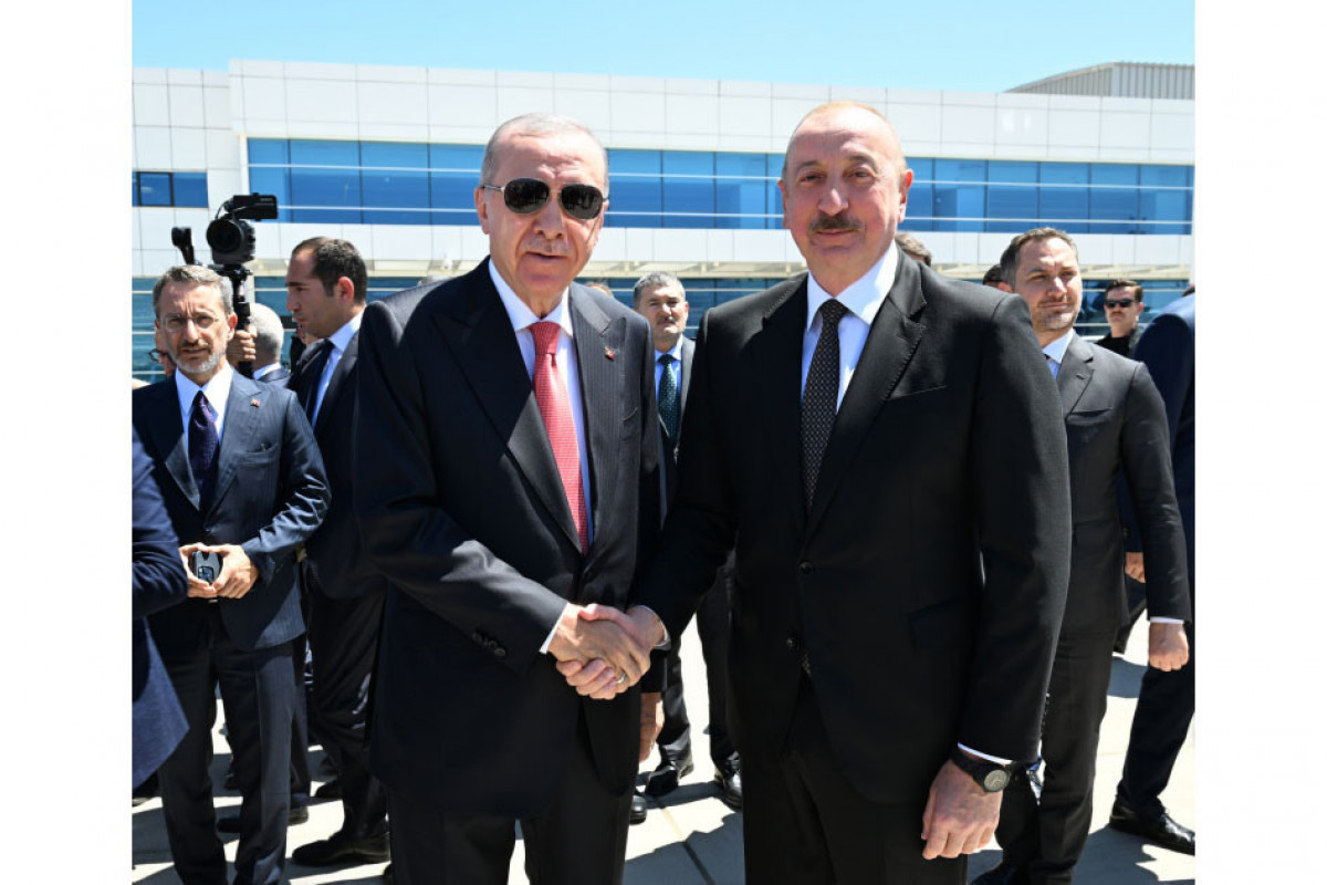Prezident İlham Əliyev Türkiyəyə işgüzar səfər edib - FOTOLAR