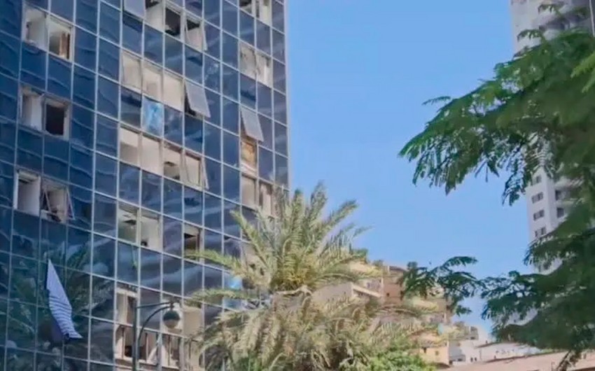 İranın raketi Təl-Əvivin ticarət rayonuna düşüb
