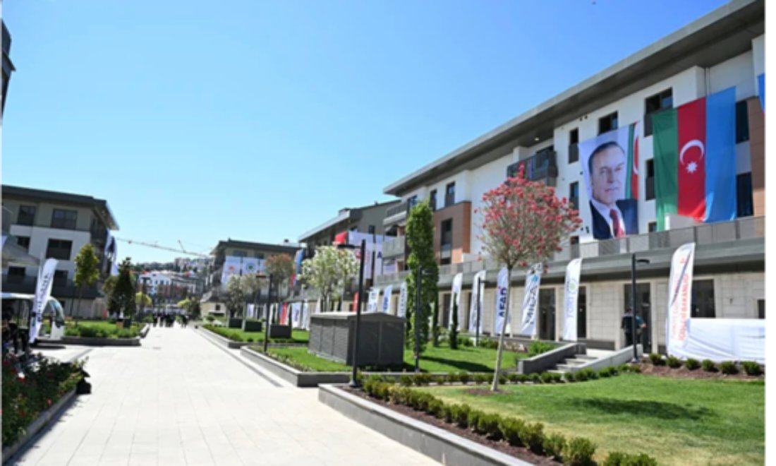 Bu da bizim məhəllə... - FOTOLAR