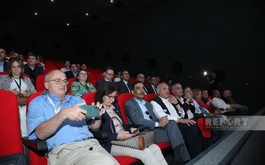 Azərbaycanda akkreditə olunmuş diplomatlar Laçın kinoklubunu ziyarət ediblər - FOTOLAR