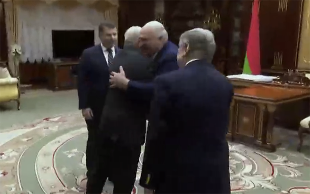 Lukaşenko Trampın Ukrayna üzrə xüsusi elçisi ilə görüşüb