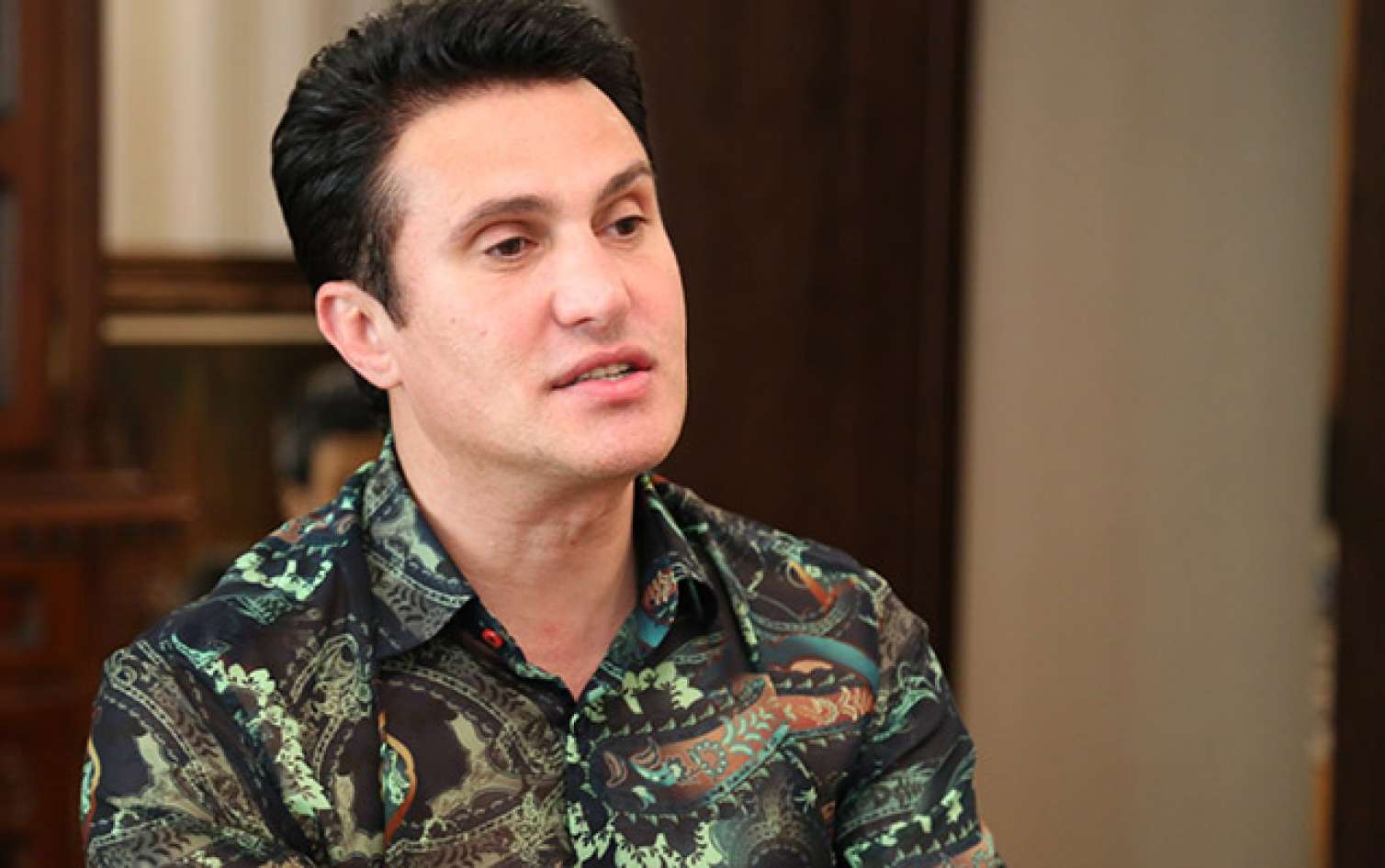 Şərq qadını savadsızdır, Qərb qadını ağıllı: Qafarzadədən sərt tənqid