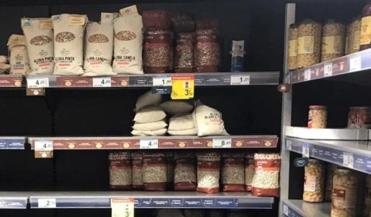 İtaliyada supermarket şəbəkəsi İsrail məhsullarını rəflərdən yığışdırdı