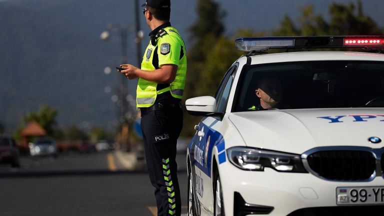 Yol polisi sürücülərə müraciət edib