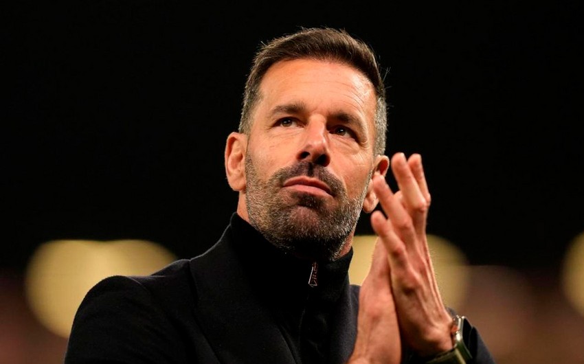 Rud van Nistelroy İngiltərə klubundan ayrılıb