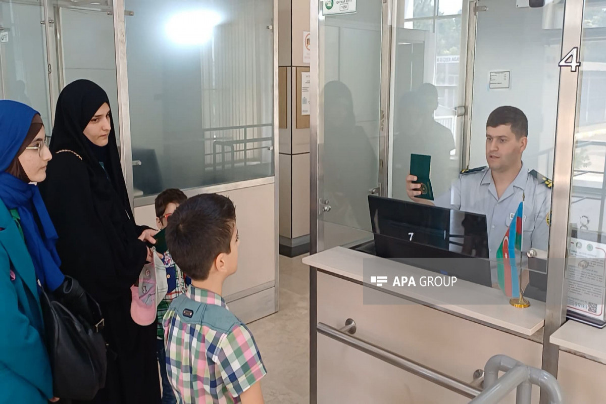 Bu ölkələrin vətəndaşları da İrandan Azərbaycana keçdi - FOTOLAR