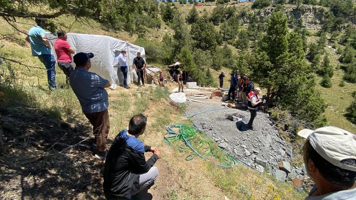 Erzurumda daş karxanasında uçqun: Ölənlər var - YENİLƏNİB