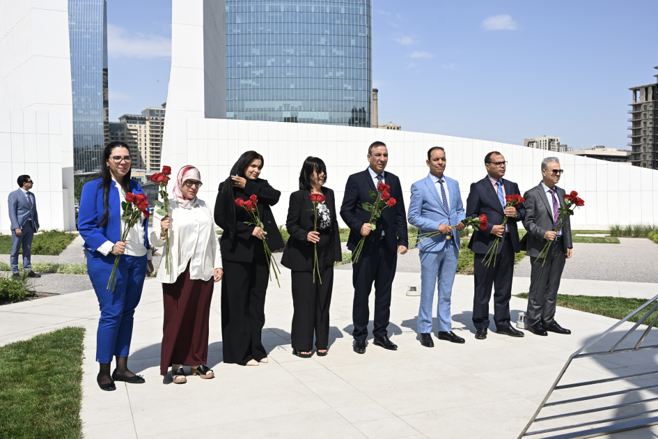 Mərakeş Krallığı Parlamentinin nümayəndələri Zəfər parkını ziyarət ediblər