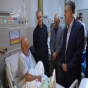 İran Prezidenti yaralılara baş çəkdi - VİDEO
