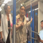 Elza Seyidcahan metroda mahnı oxudu - VİDEO