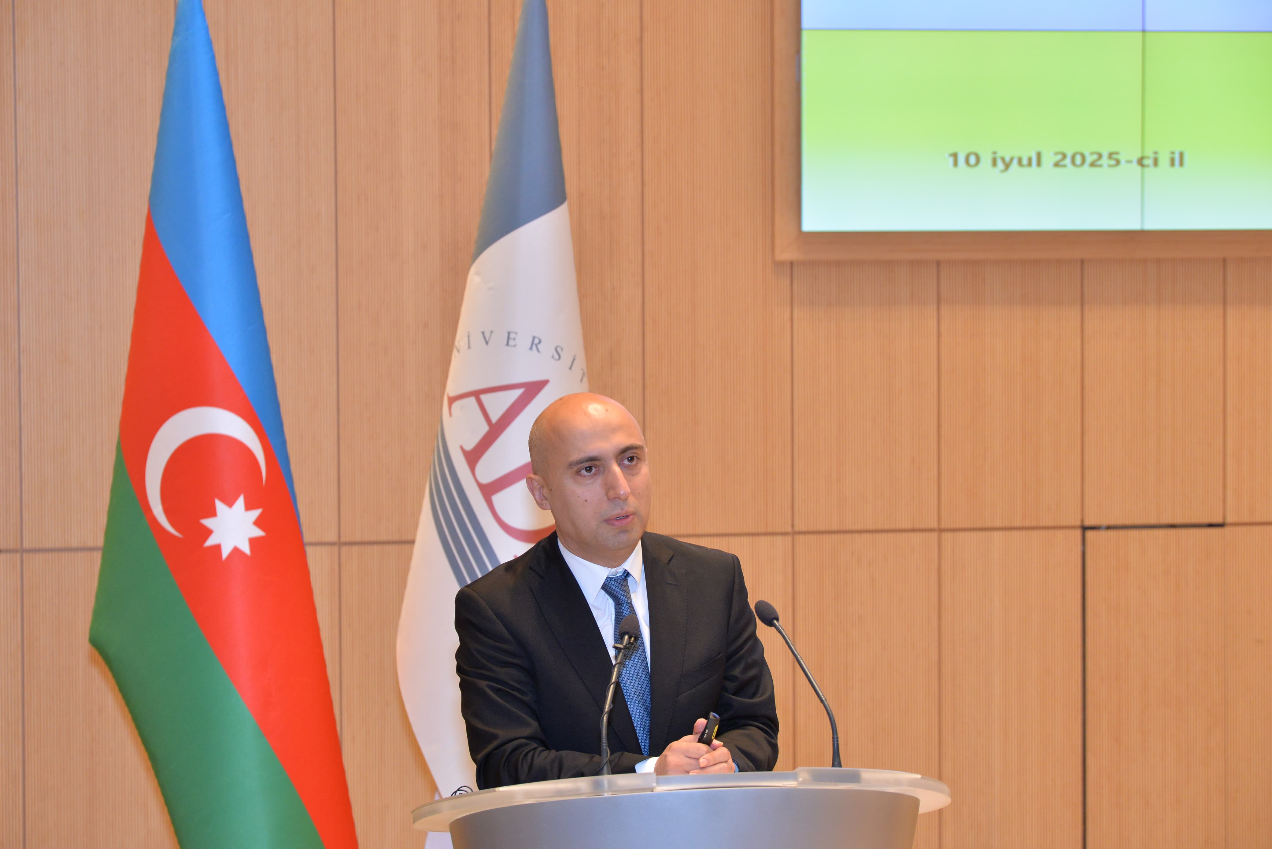 "Məktəb direktorlarının 20 faizi məhkəmə qərarı ilə işinə bərpa olunub"