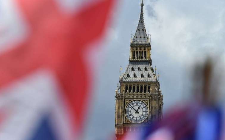 Britaniya İranı Rusiya ilə müqayisə etdi