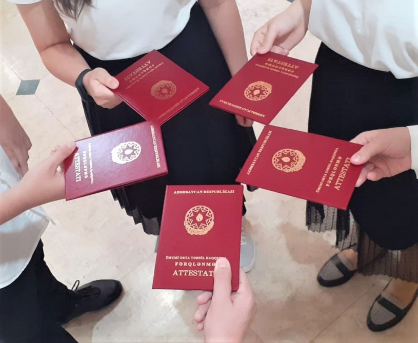 Məktəbdə “5”, imtahanda “3”: Hansı daha realdır?